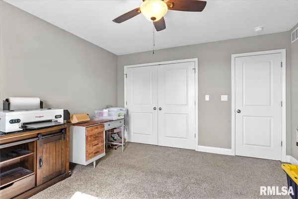 $449,900 | 1701 Spartan Drive, Chatham, IL 62629
