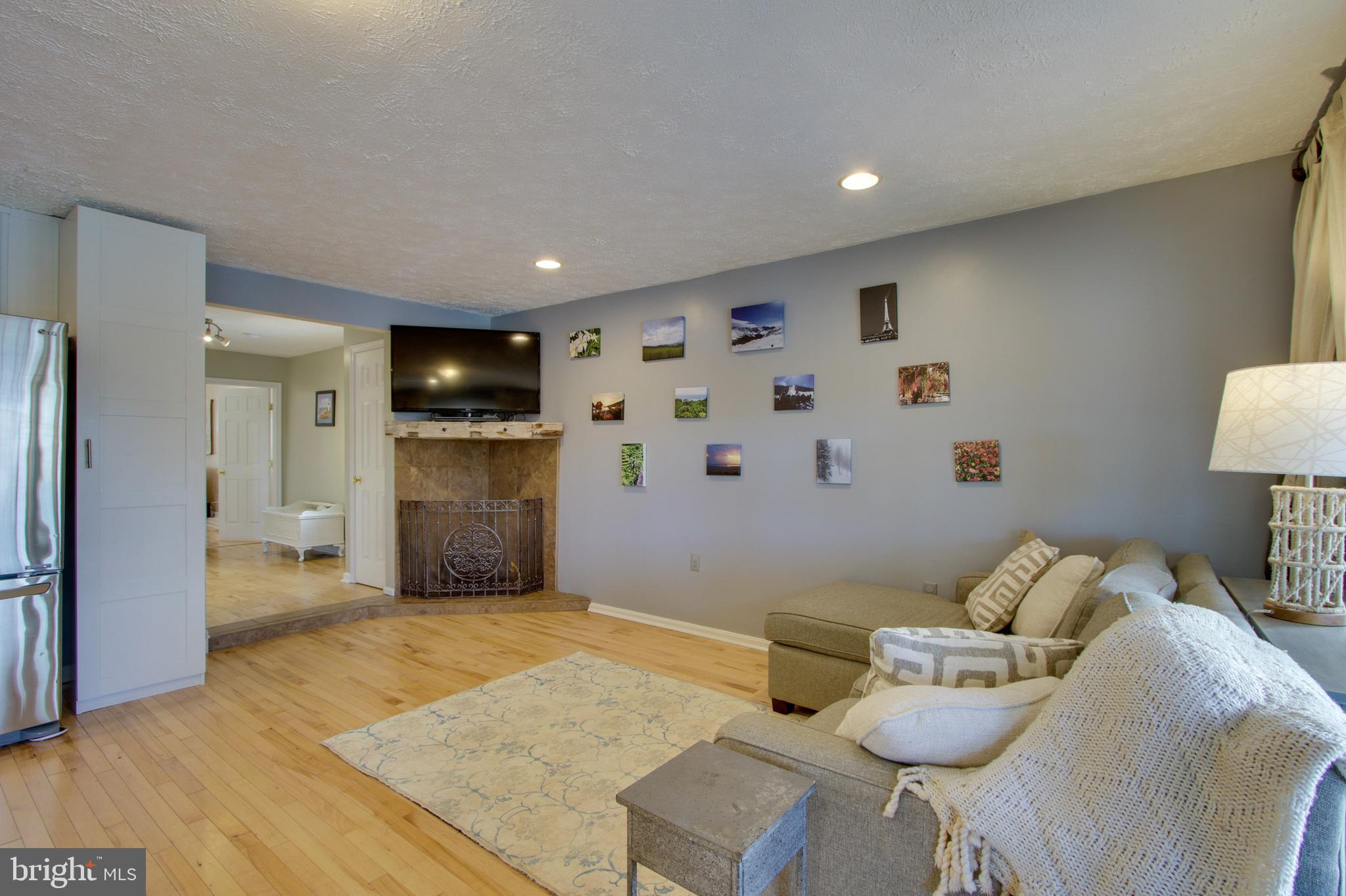 7715 Locust Grove Road Glen Burnie, MD 21060 - Photo 11 of 33