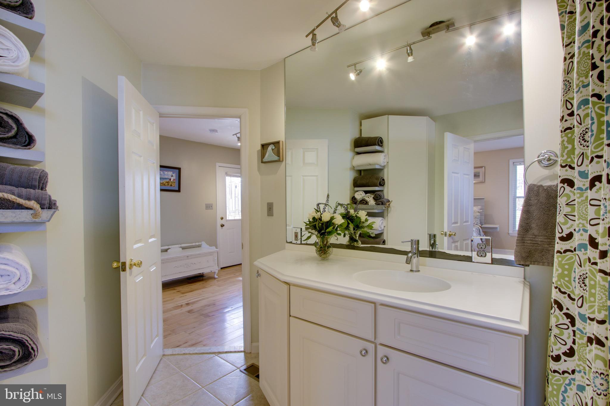 7715 Locust Grove Road Glen Burnie, MD 21060 - Photo 21 of 33