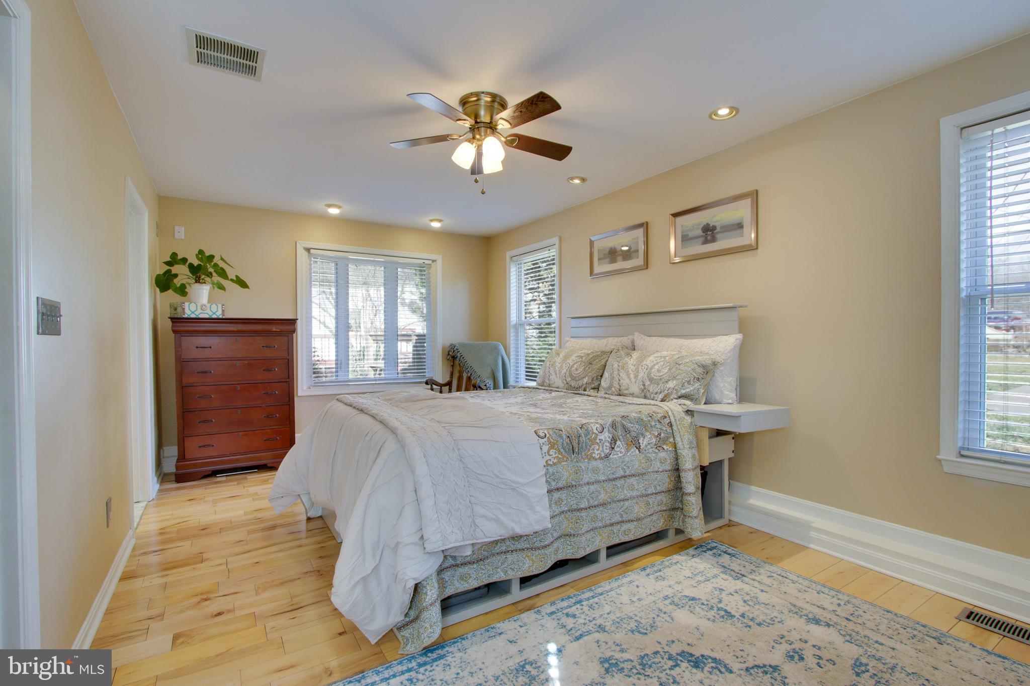 7715 Locust Grove Road Glen Burnie, MD 21060 - Photo 23 of 33