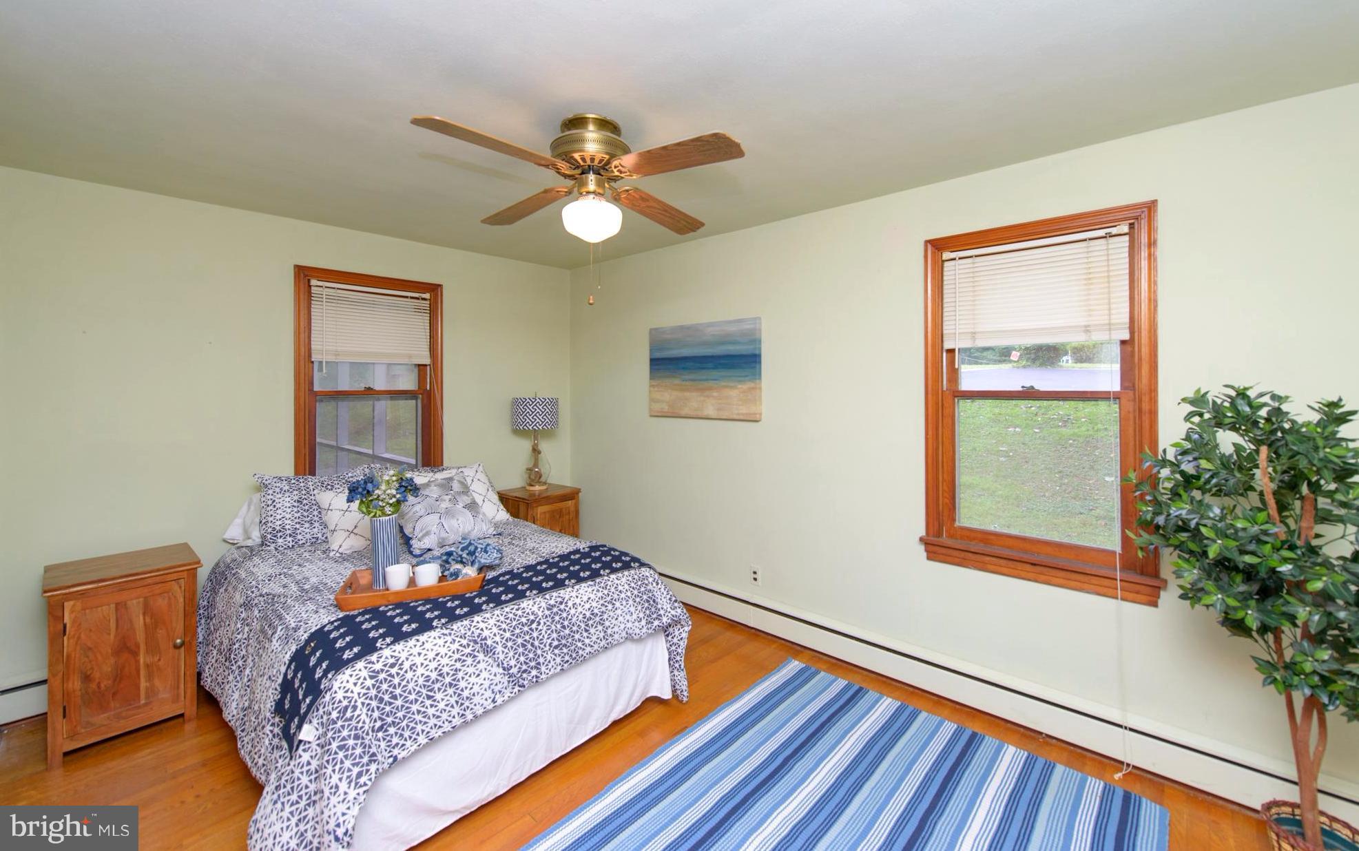 1937 Severn Grove Road Annapolis, MD 21401 - Photo 13 of 30 Main level master bedroom