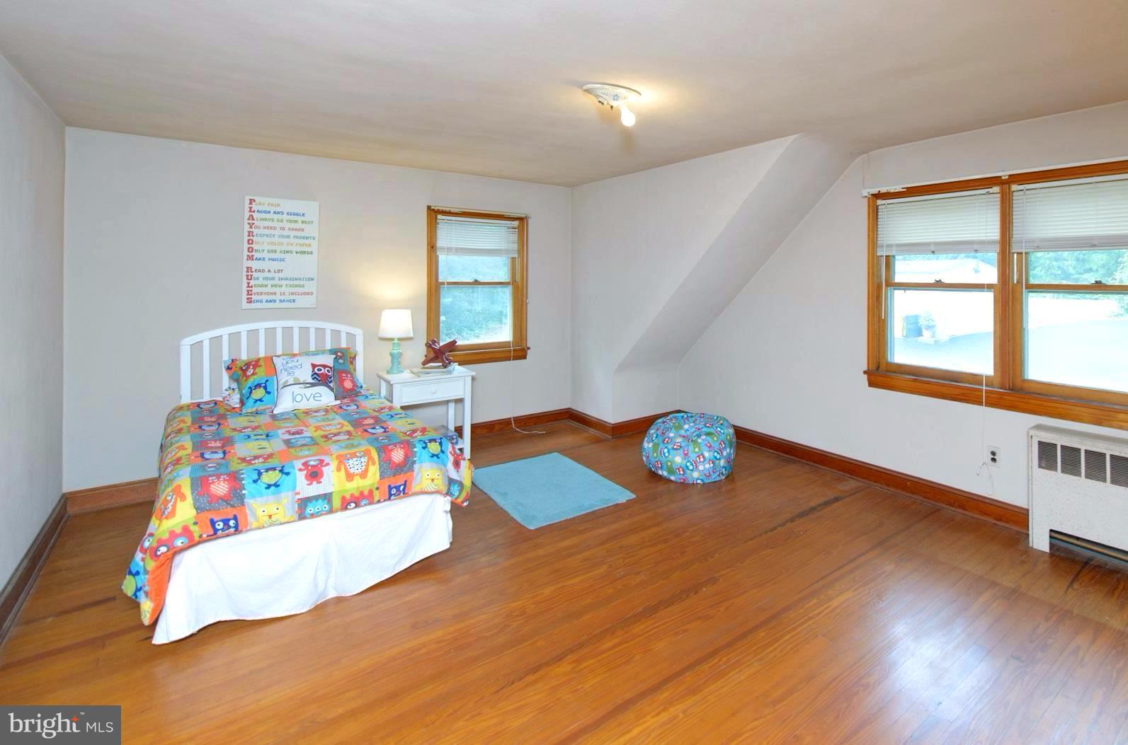1937 Severn Grove Road Annapolis, MD 21401 - Photo 18 of 30 Second Bedroom has beautiful wood floors