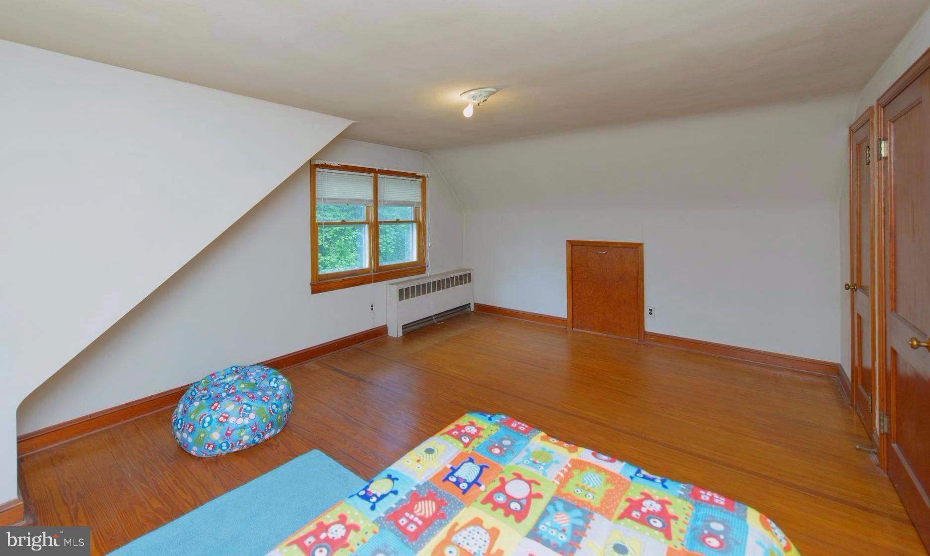 1937 Severn Grove Road Annapolis, MD 21401 - Photo 20 of 30 Second bedroom