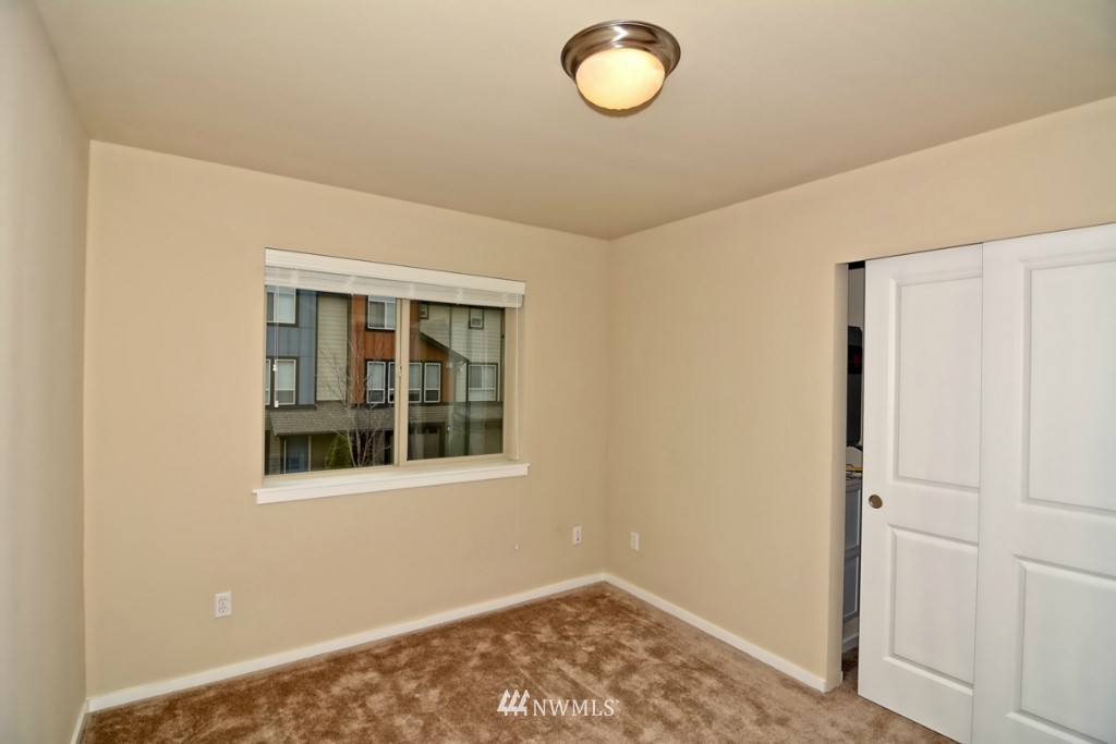 16412 2nd Avenue Southeast Bothell, WA 98012 - Photo 12 of 20 Gallery Image 12