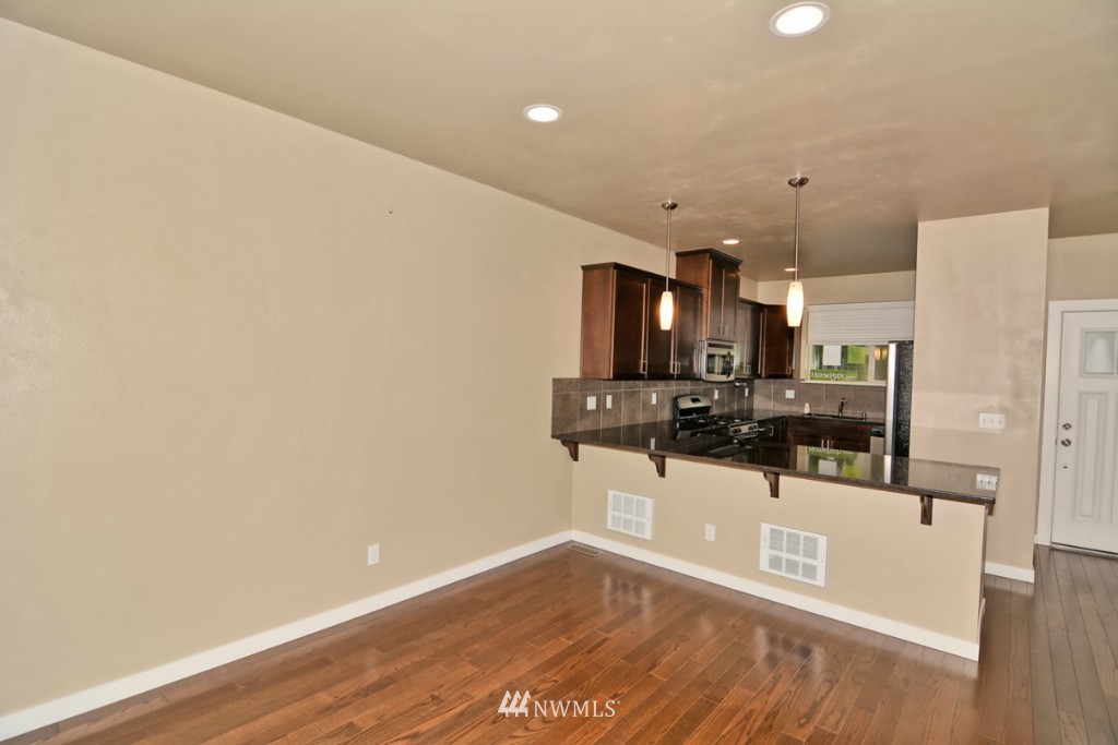 16412 2nd Avenue Southeast Bothell, WA 98012 - Photo 8 of 20 Gallery Image 8