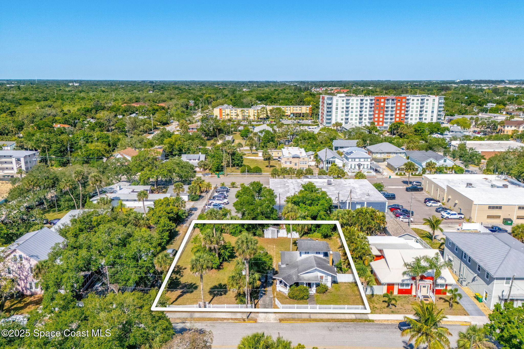 2106 Vernon Place Melbourne, FL 32901 - Photo 14 of 48