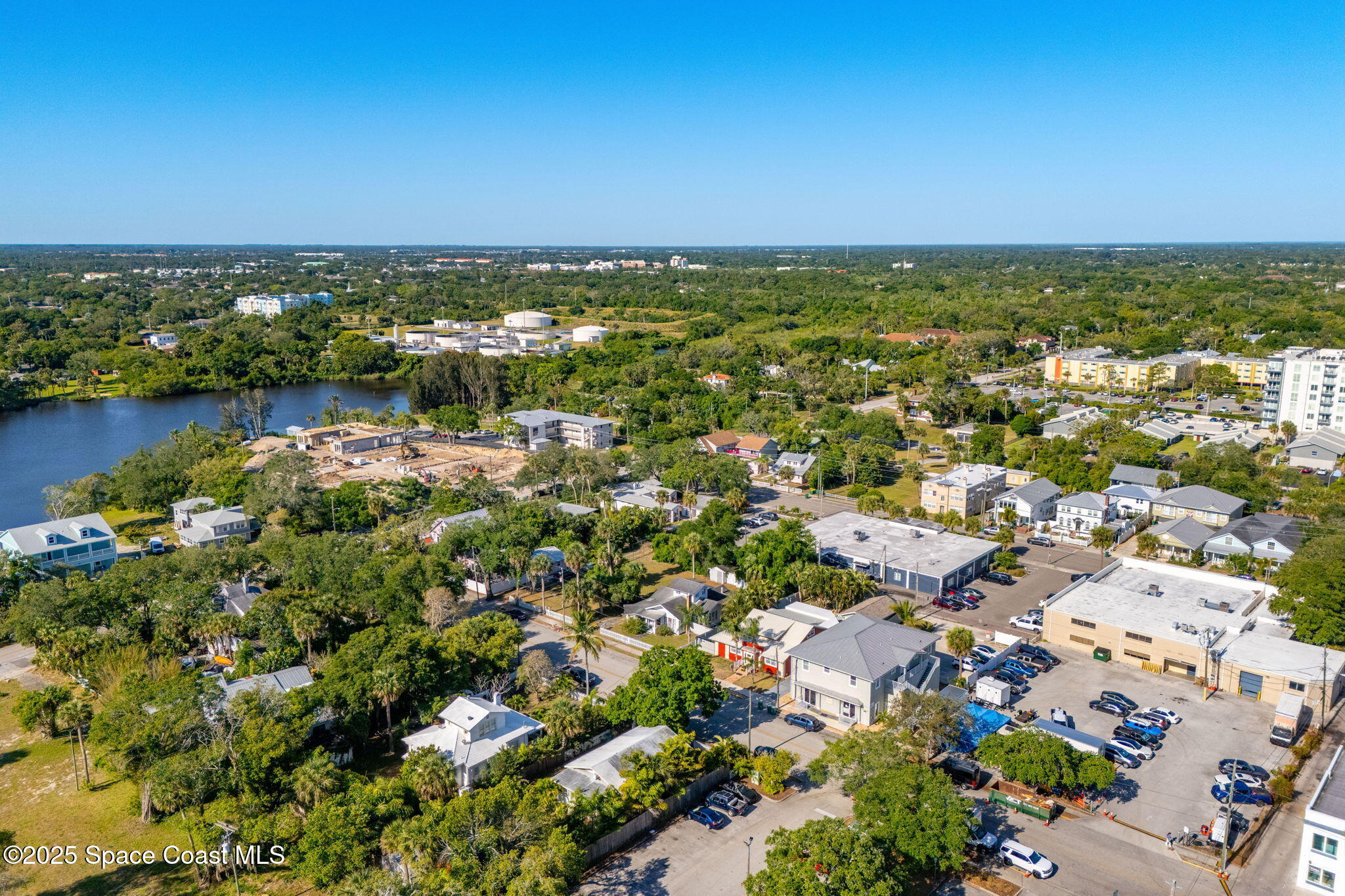 2106 Vernon Place Melbourne, FL 32901 - Photo 28 of 48 an aerial view of multiple house with outdoor space