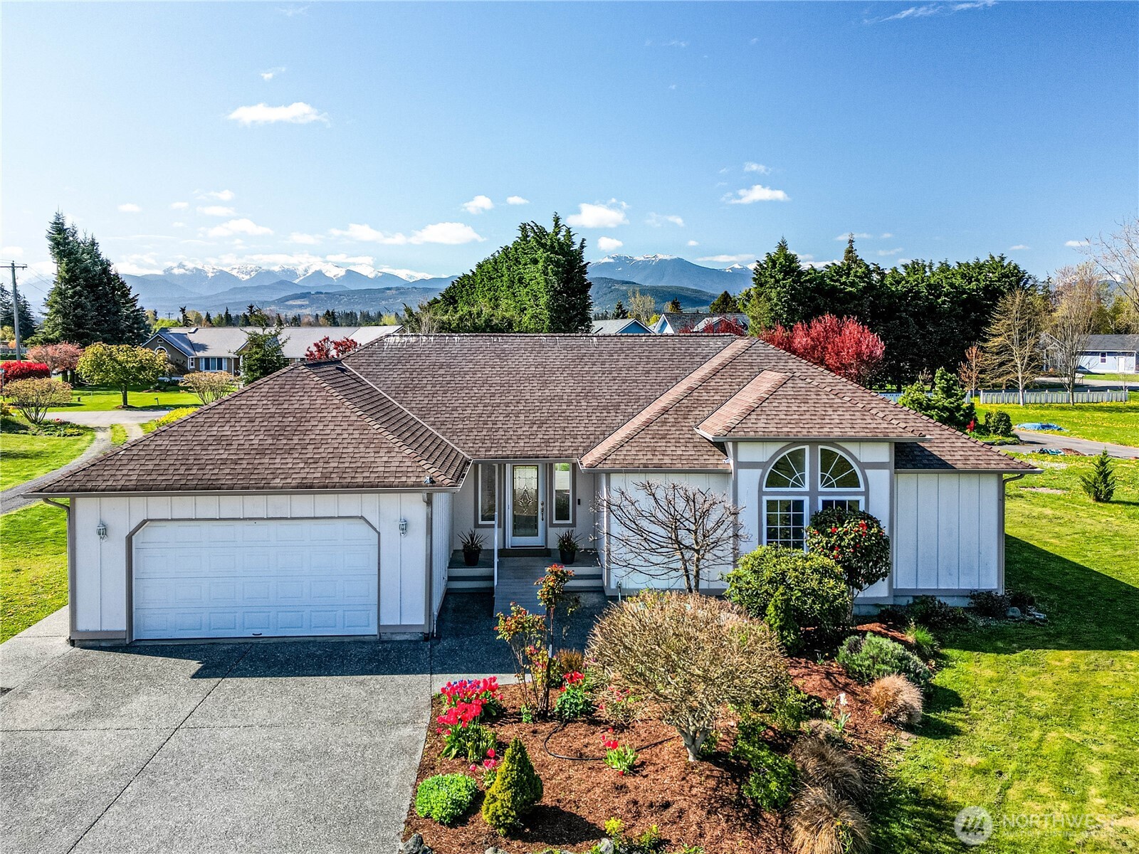 10 Donaper Road Sequim, WA 98382 - Photo 1 of 40