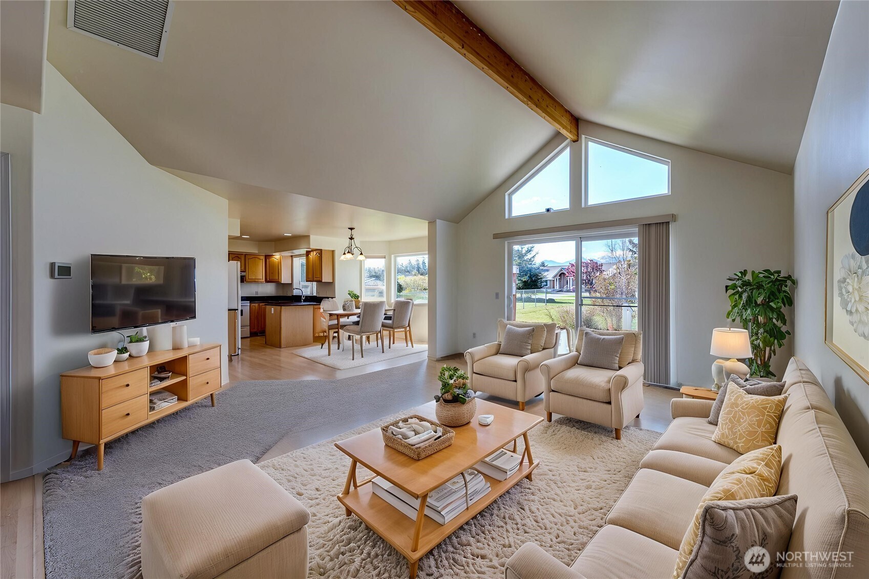 10 Donaper Road Sequim, WA 98382 - Photo 5 of 40