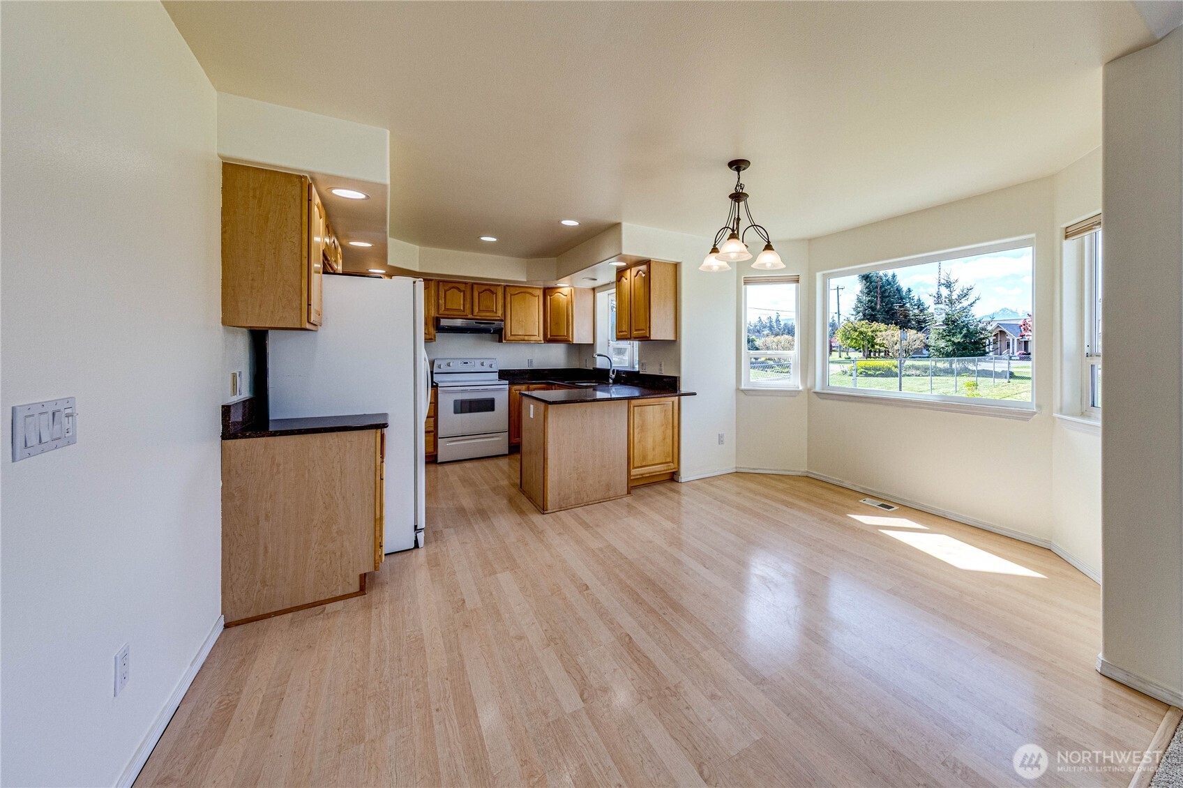 10 Donaper Road Sequim, WA 98382 - Photo 7 of 40