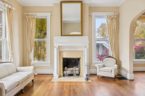 $3,250,000 | 215 4th Avenue South, Franklin, TN 37064