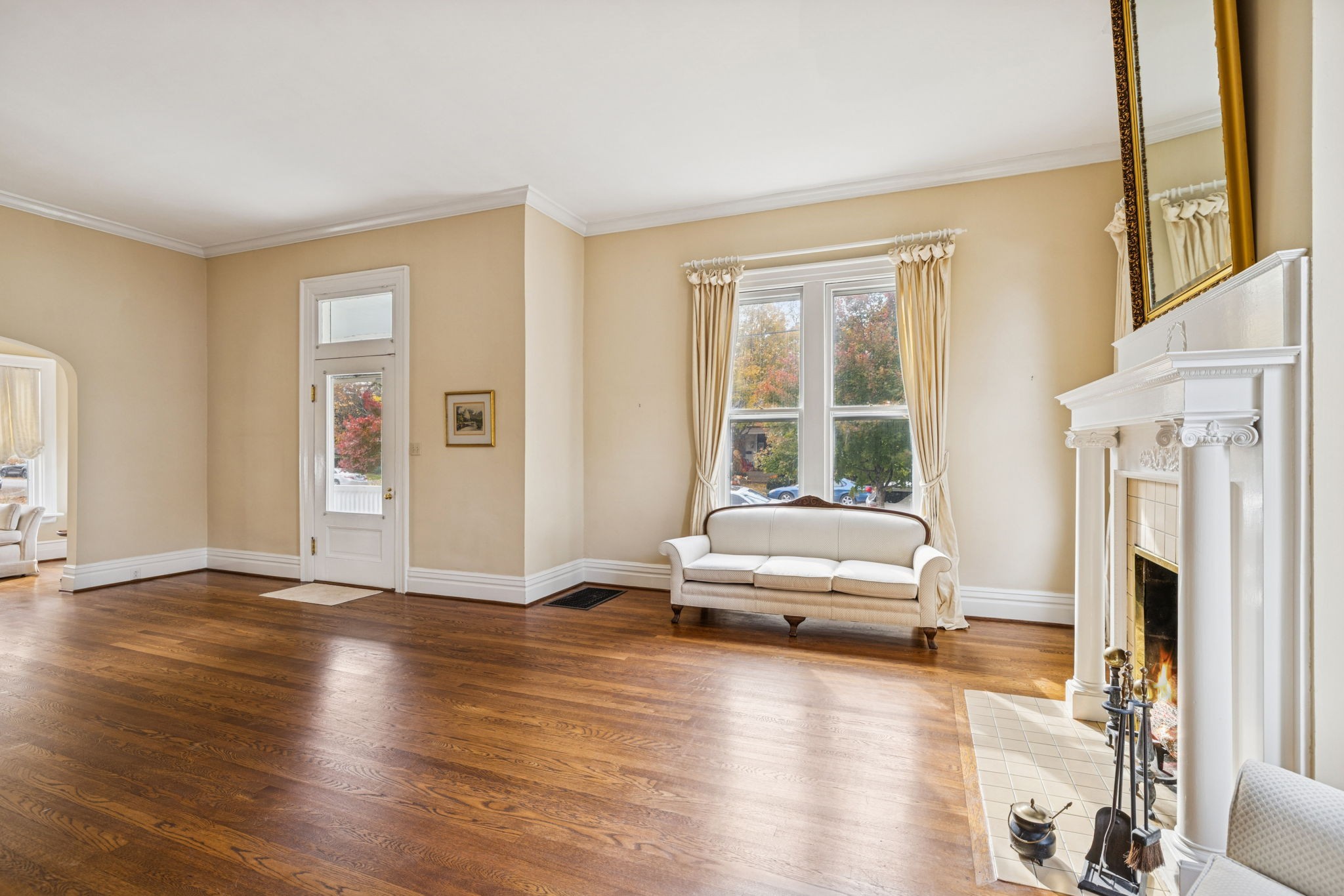 215 4th Avenue South Franklin, TN 37064 - Photo 16 of 86