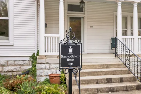 $3,250,000 | 215 4th Avenue South, Franklin, TN 37064