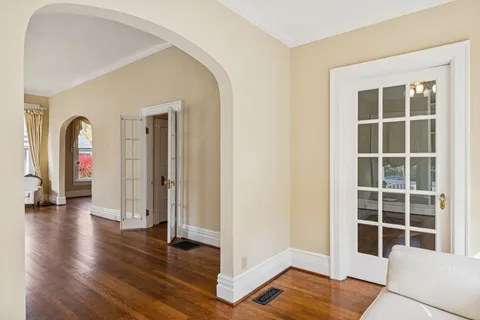 $3,250,000 | 215 4th Avenue South, Franklin, TN 37064