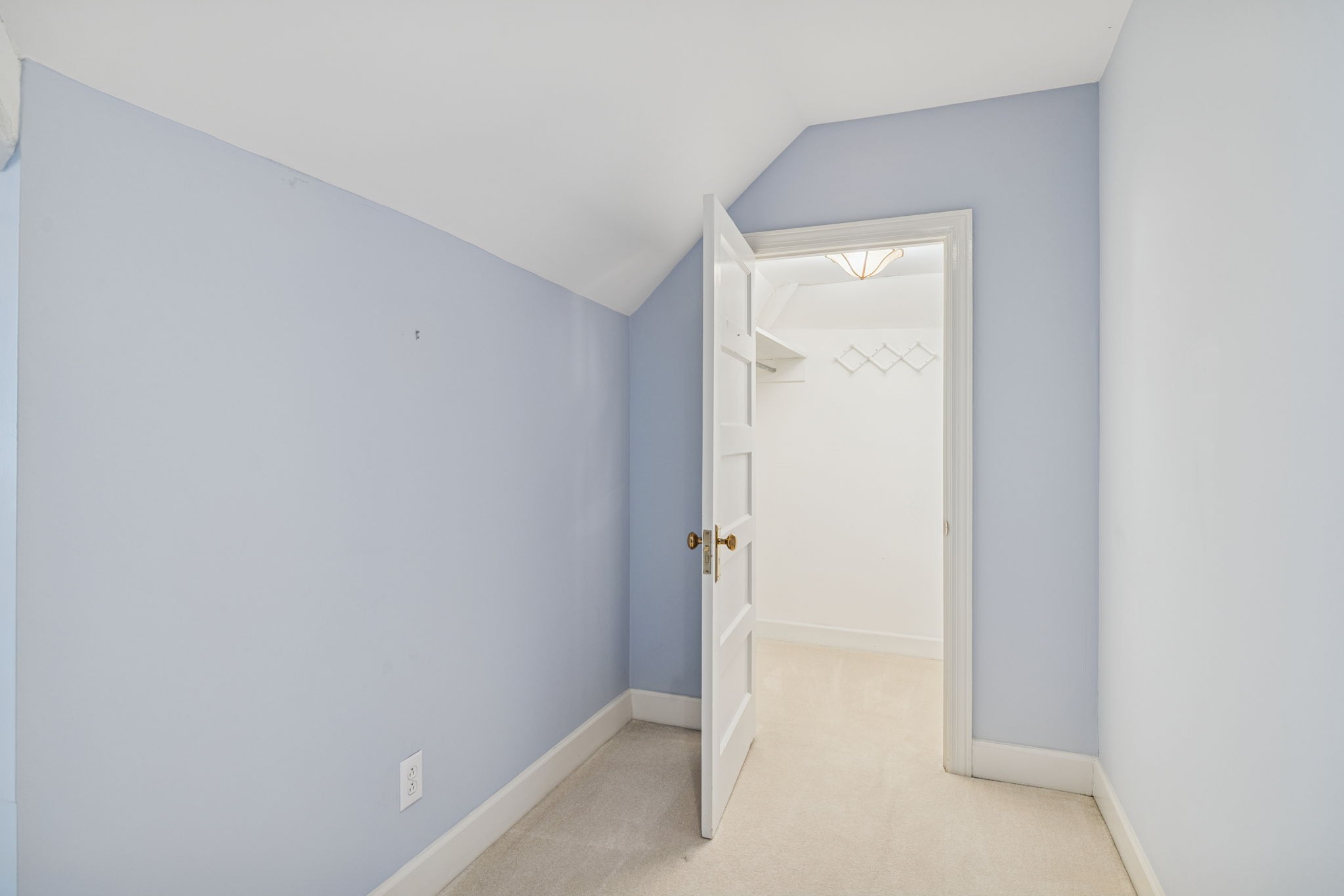 215 4th Avenue South Franklin, TN 37064 - Photo 85 of 86 a view of a small space