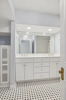 $3,250,000 | 215 4th Avenue South, Franklin, TN 37064