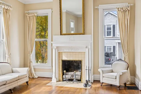 $3,250,000 | 215 4th Avenue South, Franklin, TN 37064