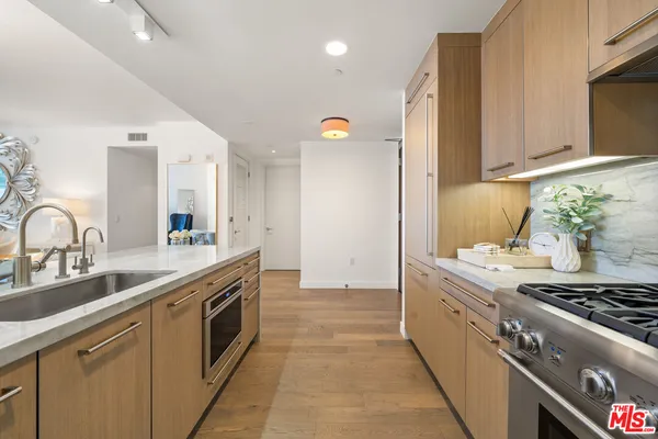 $2,195,000 | 1755 Ocean Avenue, Unit 801, Santa Monica, CA 90401