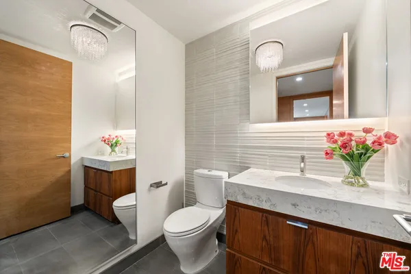 $2,195,000 | 1755 Ocean Avenue, Unit 801, Santa Monica, CA 90401
