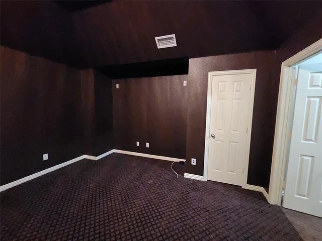 $3,200 | 10415 Mateo Trail, Irving, TX 75063