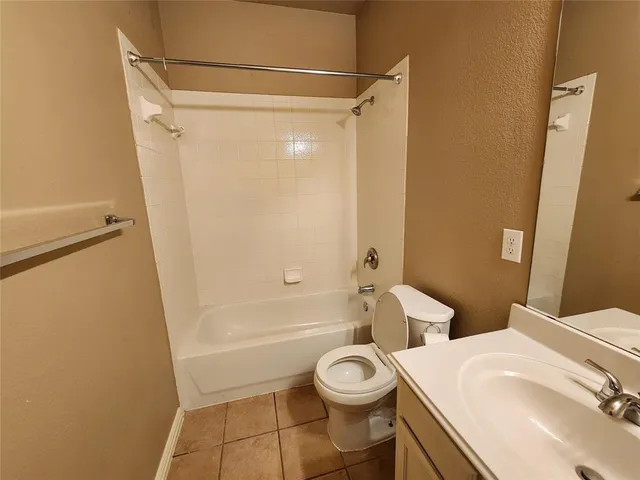$3,200 | 10415 Mateo Trail, Irving, TX 75063