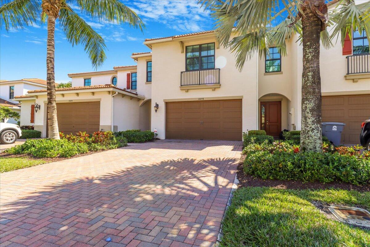 10098 Akenside Drive Boca Raton, FL 33428 - Photo 2 of 41 IMG_4073