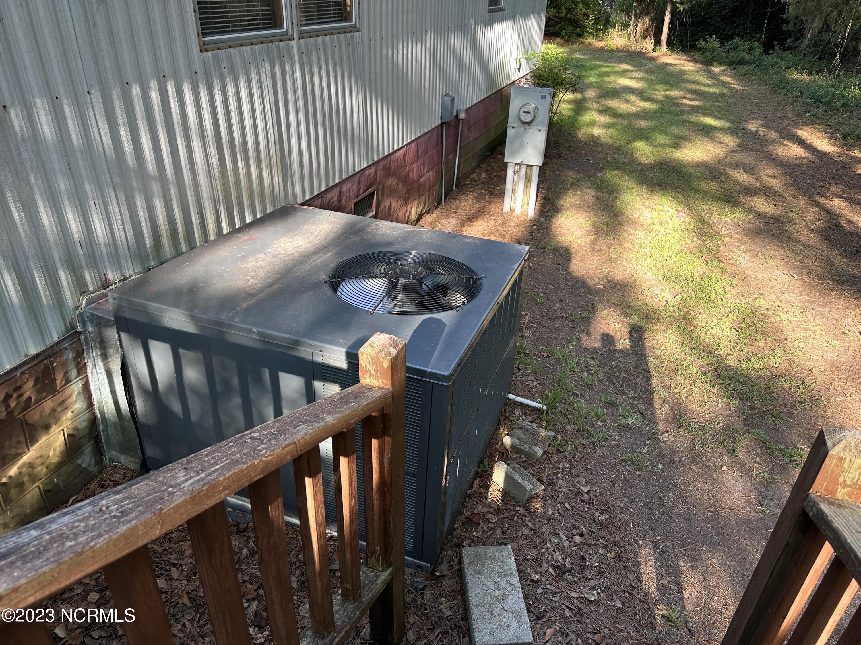 2416 Kirby Road Southwest Supply, NC 28462 - Photo 7 of 31 IMG_6617