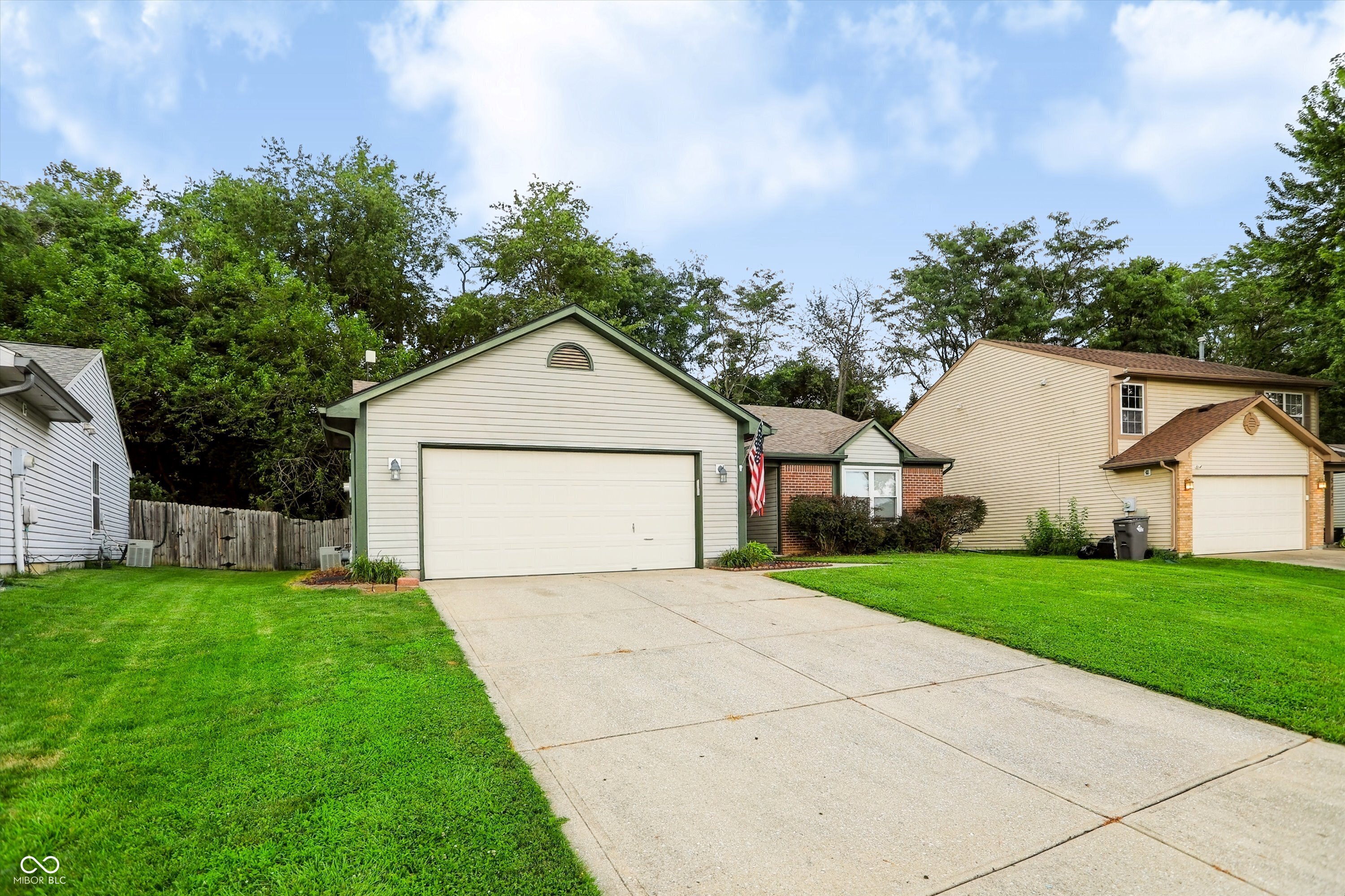 5436 Milhouse Road Indianapolis, IN 46221 - Photo 3 of 44