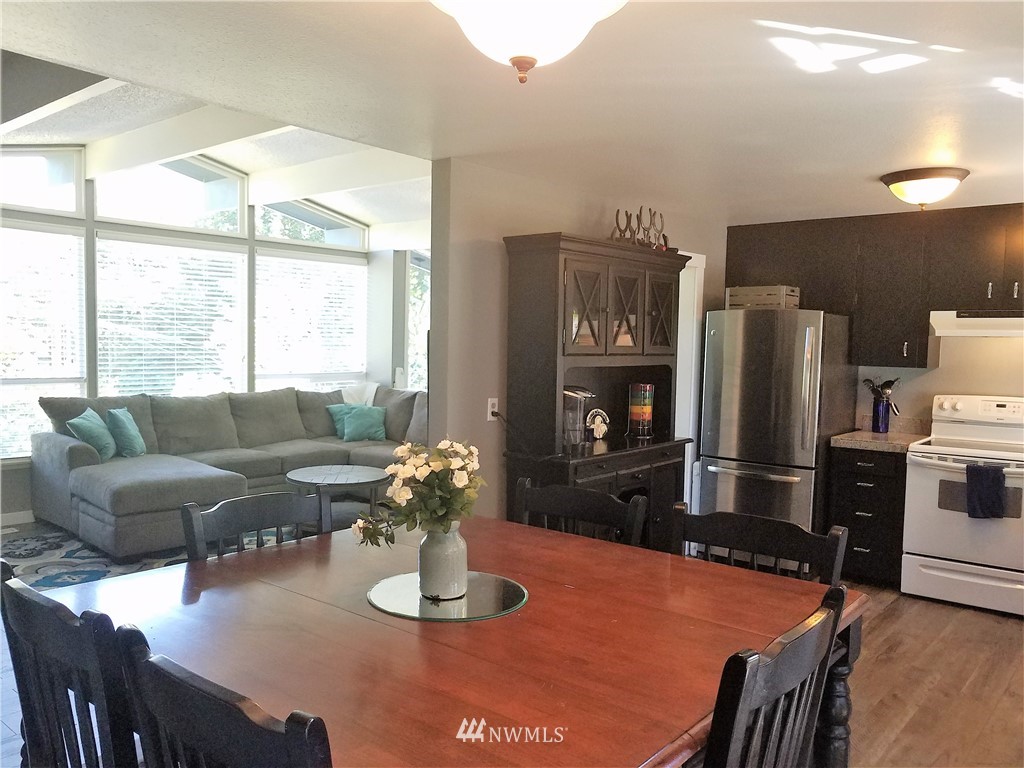22814 Atlas Road Bothell, WA 98021 - Photo 8 of 16