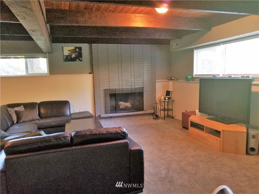 22814 Atlas Road Bothell, WA 98021 - Photo 9 of 16