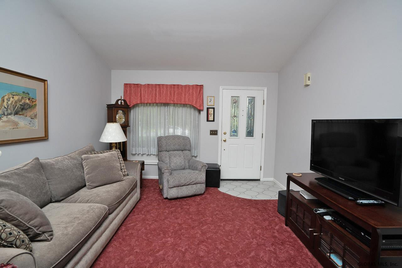 2011 Rosedale Way Guilderland, NY 12303 - Photo 3 of 15 Photo 3