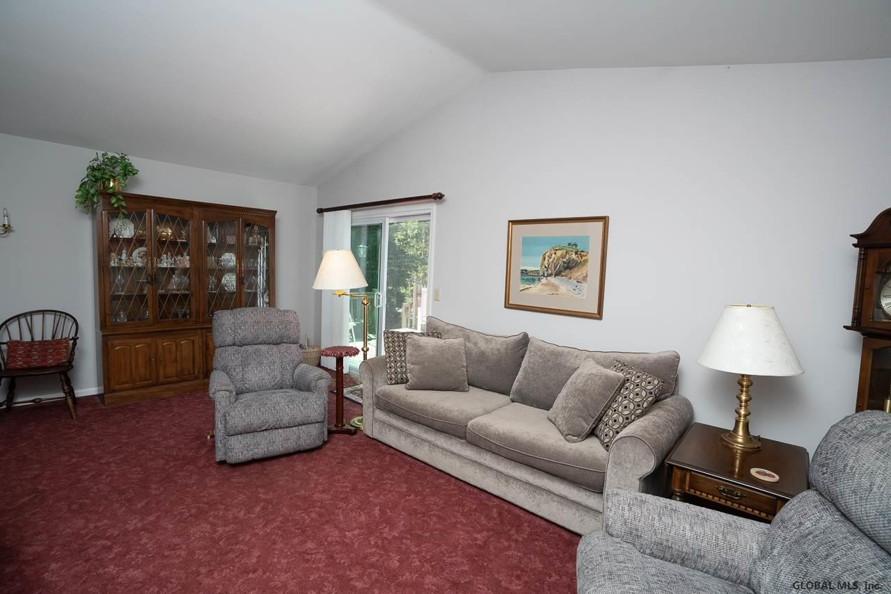 2011 Rosedale Way Guilderland, NY 12303 - Photo 4 of 15 Photo 4