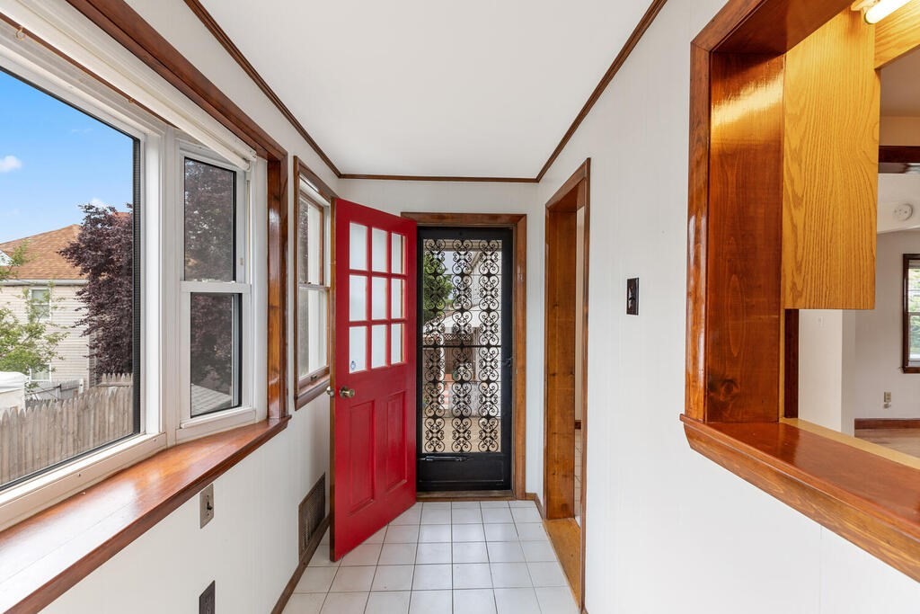 28 Regent Road Malden, MA 02148 - Photo 17 of 30 Gallery Image 17