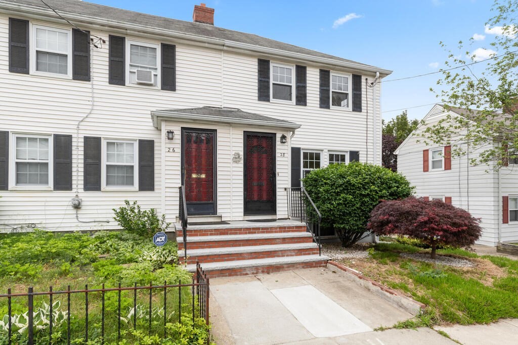 28 Regent Road Malden, MA 02148 - Photo 3 of 30 Gallery Image 3