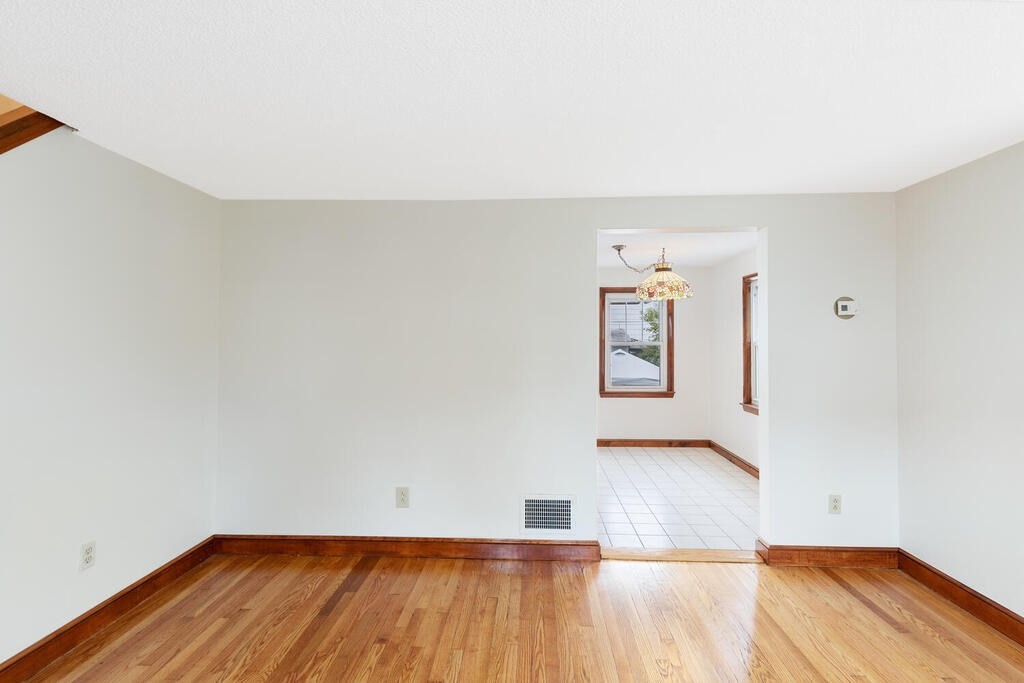 28 Regent Road Malden, MA 02148 - Photo 8 of 30 Gallery Image 8