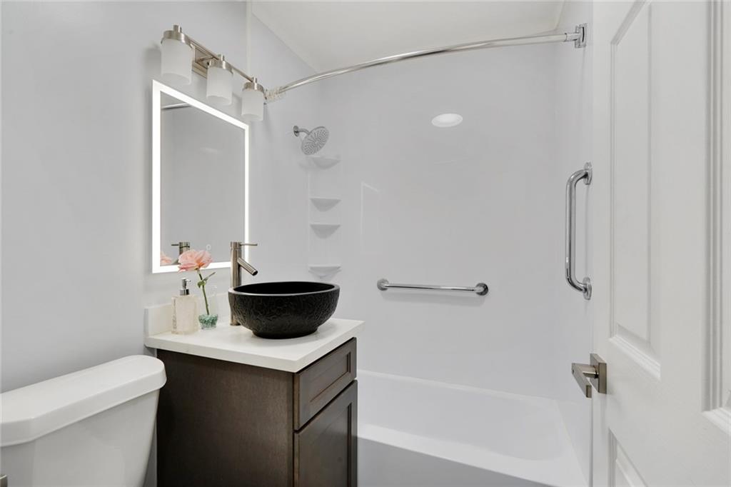 3100 Haring Road Metairie, LA 70006 - Photo 14 of 16 Gallery Image 14