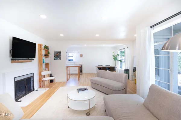 $4,950 | 309 Agnus Drive, Ventura, CA 93003