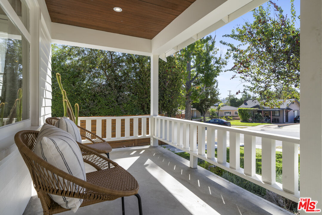 2423 Ridgeview Avenue Los Angeles, CA 90041 - Photo 4 of 30 Gallery Image 4