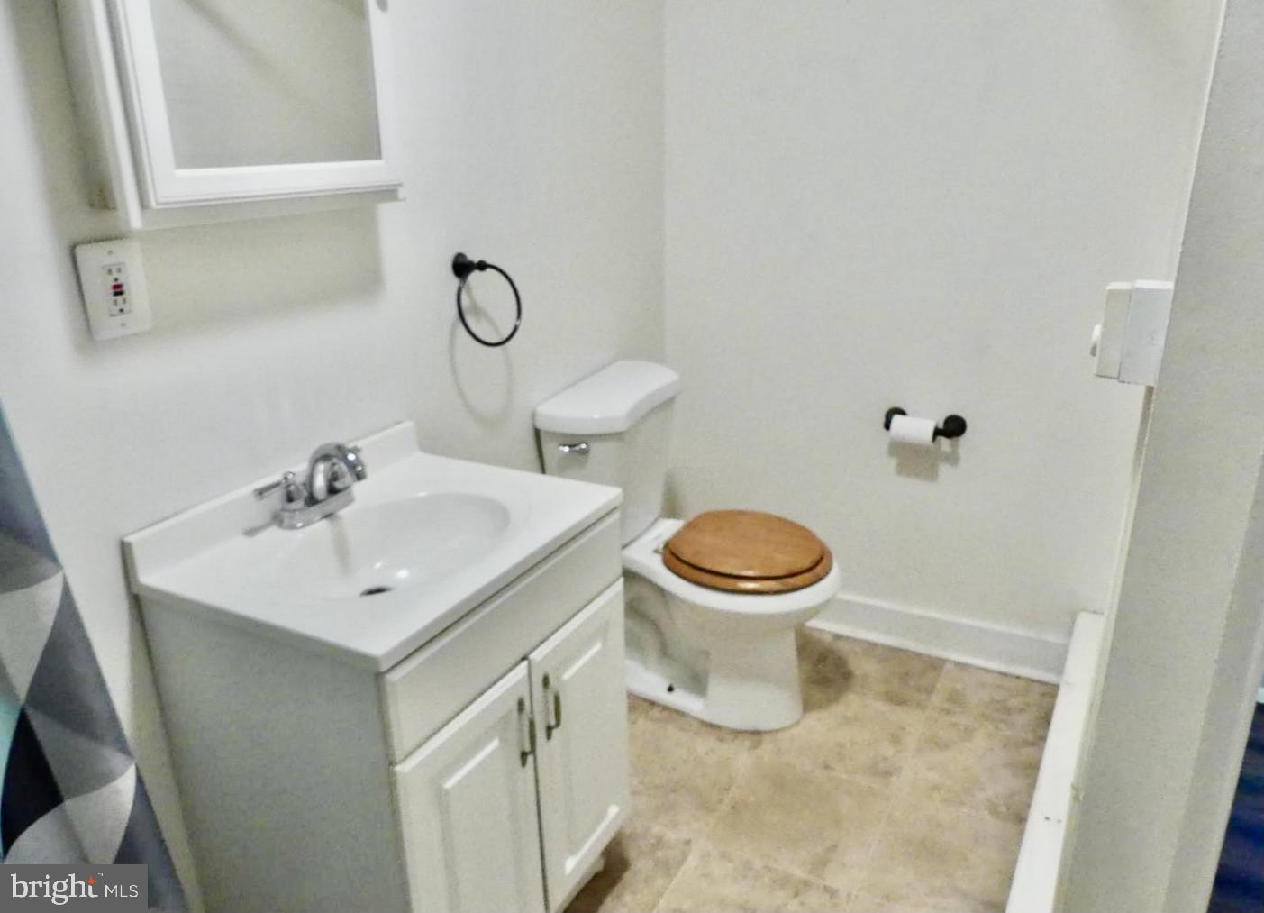 1048 South Manor Road Coatesville, PA 19320 - Photo 20 of 49 1046 Manor