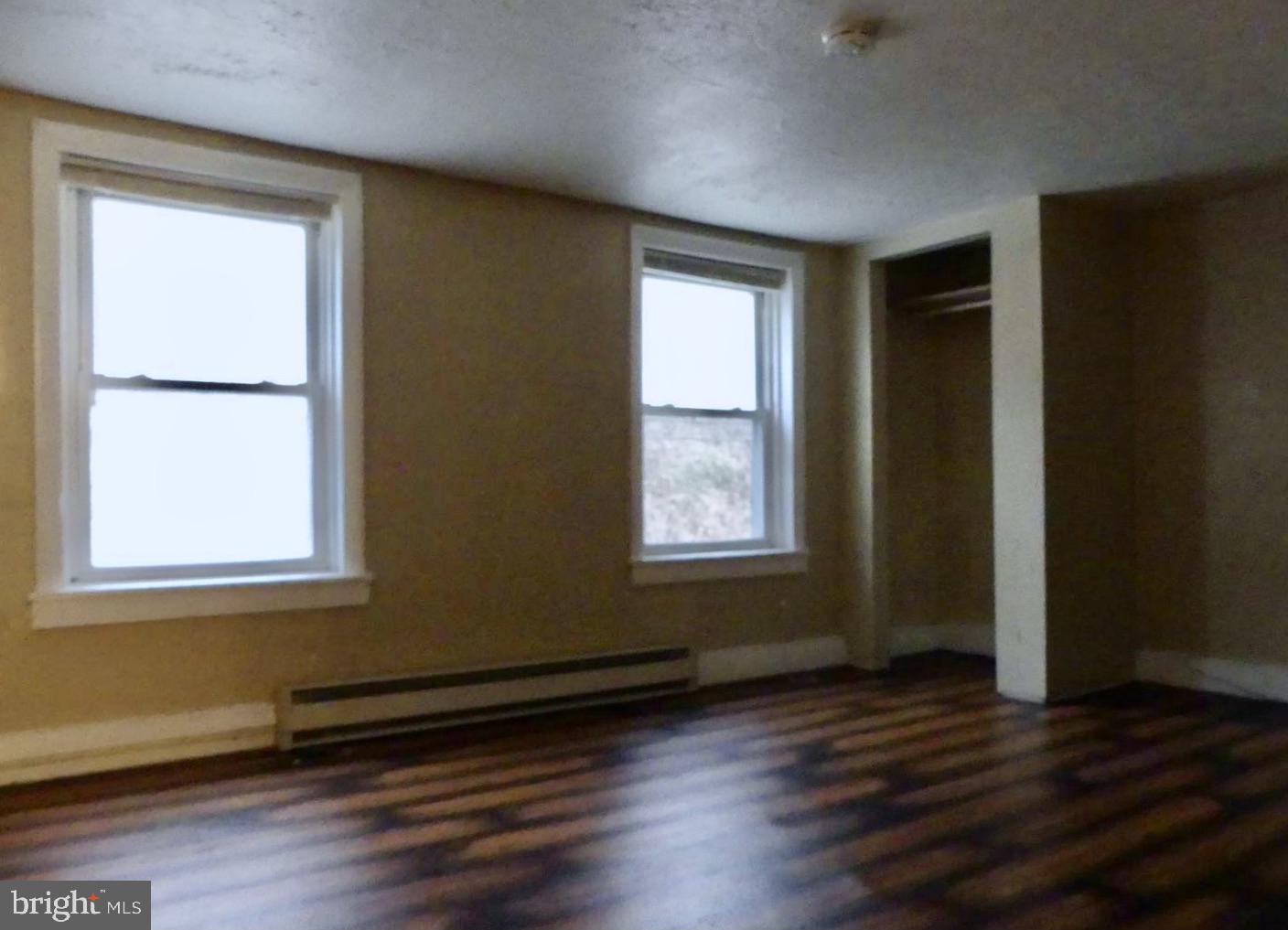 1048 South Manor Road Coatesville, PA 19320 - Photo 21 of 49 1046 Manor