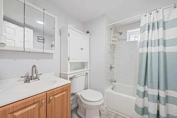 $649,990 | 23 McKinley Street, Brentwood, NY 11717