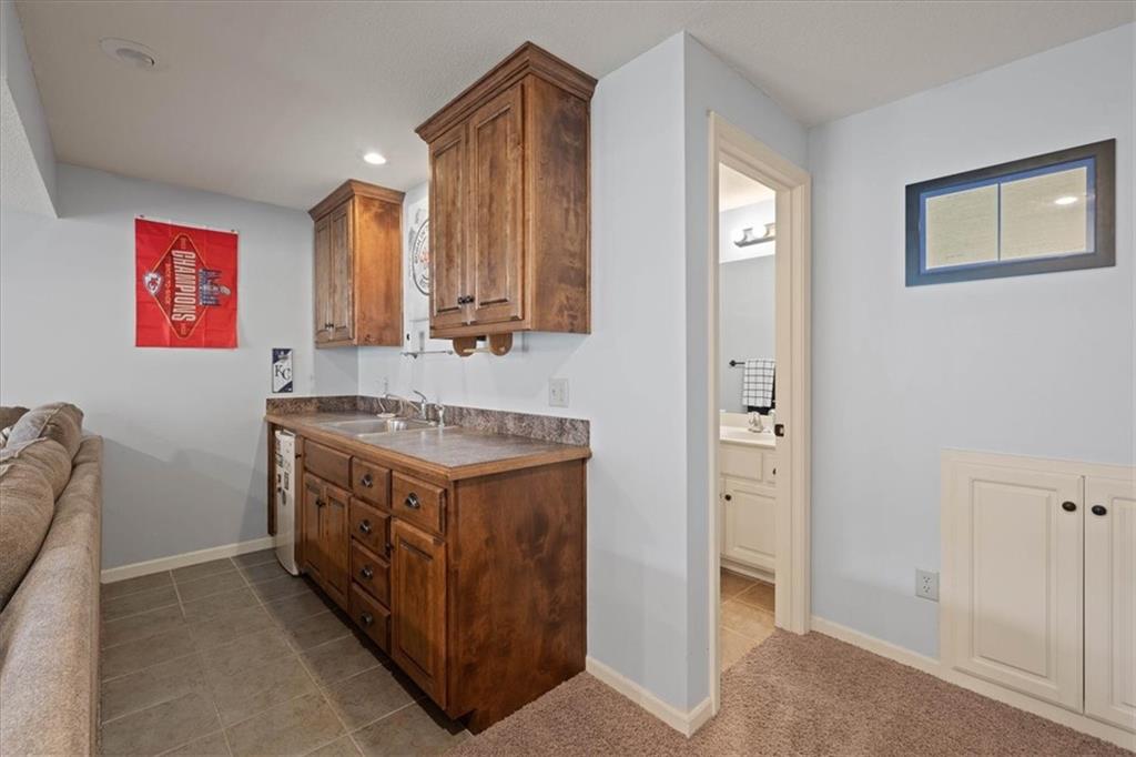 1304 Ashdown Circle Raymore, MO 64083 - Photo 29 of 38