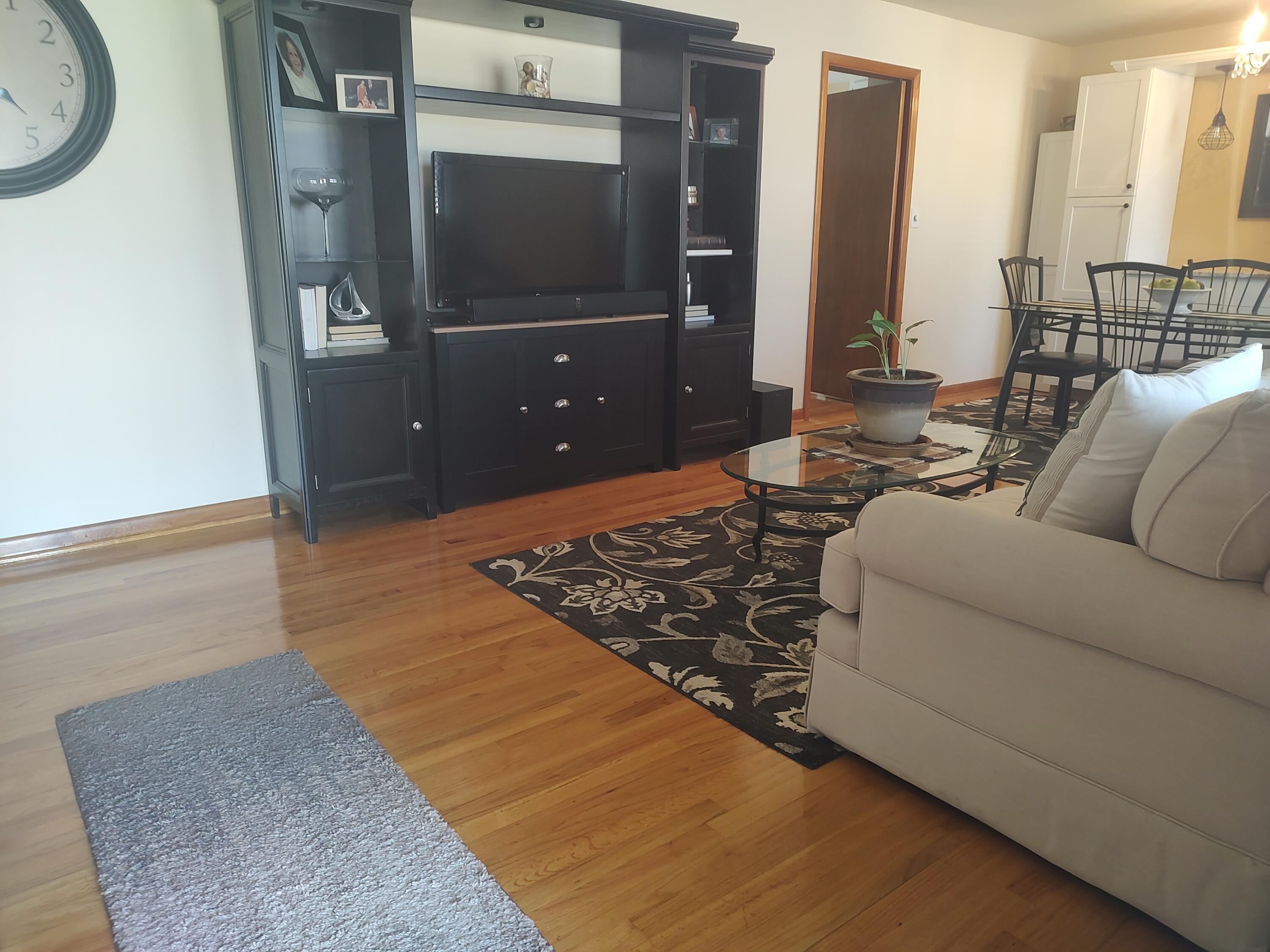 102 County Rd S-18-334 Ladson, SC 29456 - Photo 2 of 7 Formal Living Room