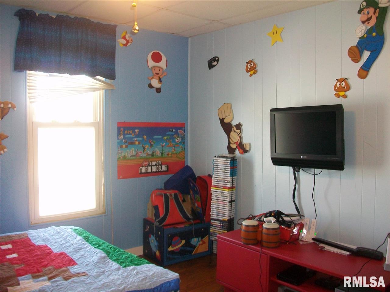 465 West Maple Street Canton, IL 61520 - Photo 14 of 31 Gallery Image 14