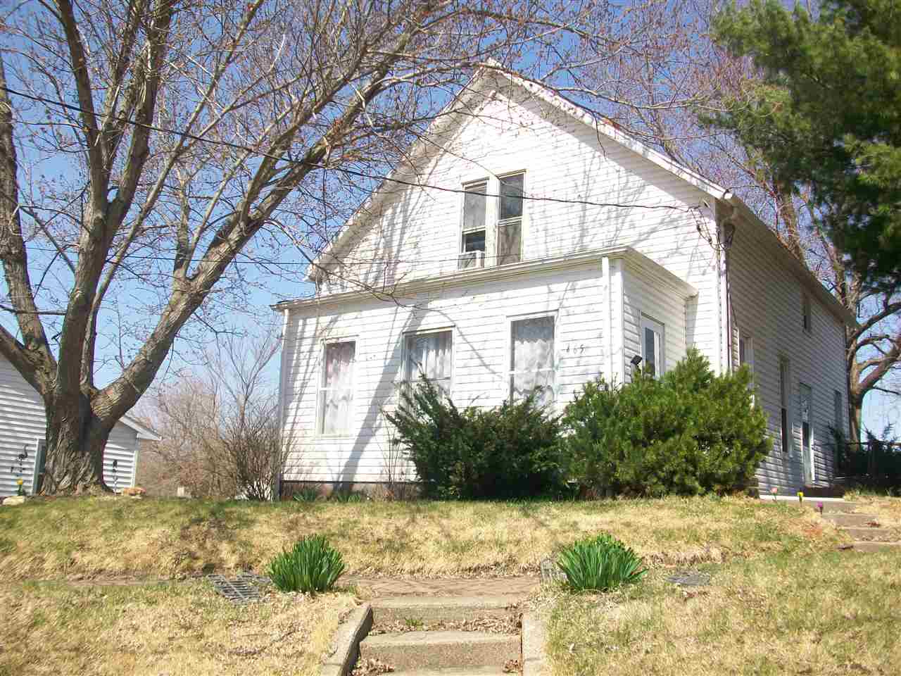 465 West Maple Street Canton, IL 61520 - Photo 2 of 31 Gallery Image 2