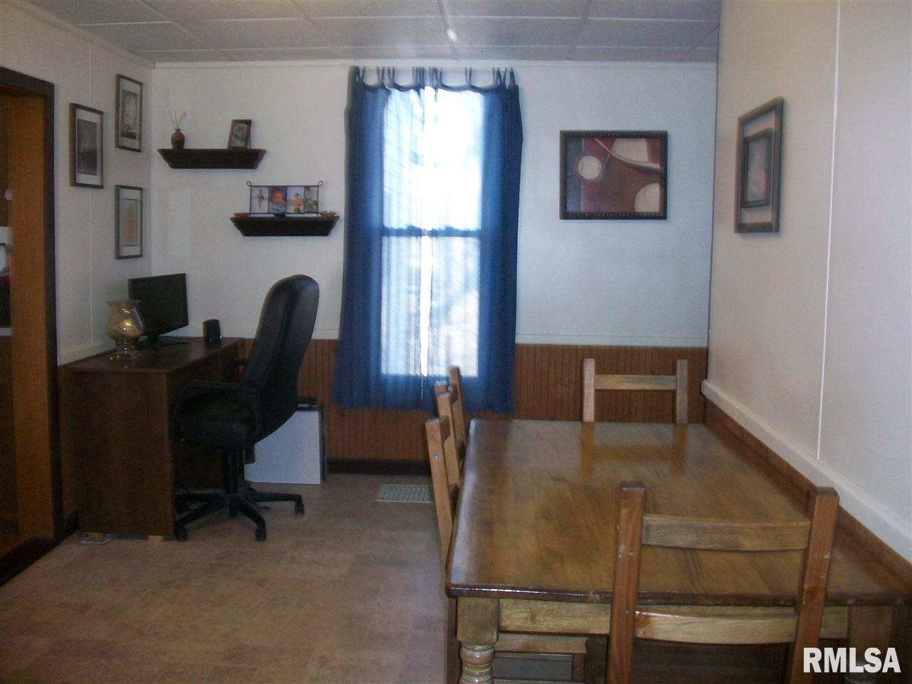 465 West Maple Street Canton, IL 61520 - Photo 22 of 31 Gallery Image 22
