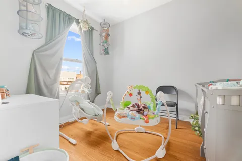 $699,000 | 5039 West Cullom Avenue, Chicago, IL 60641