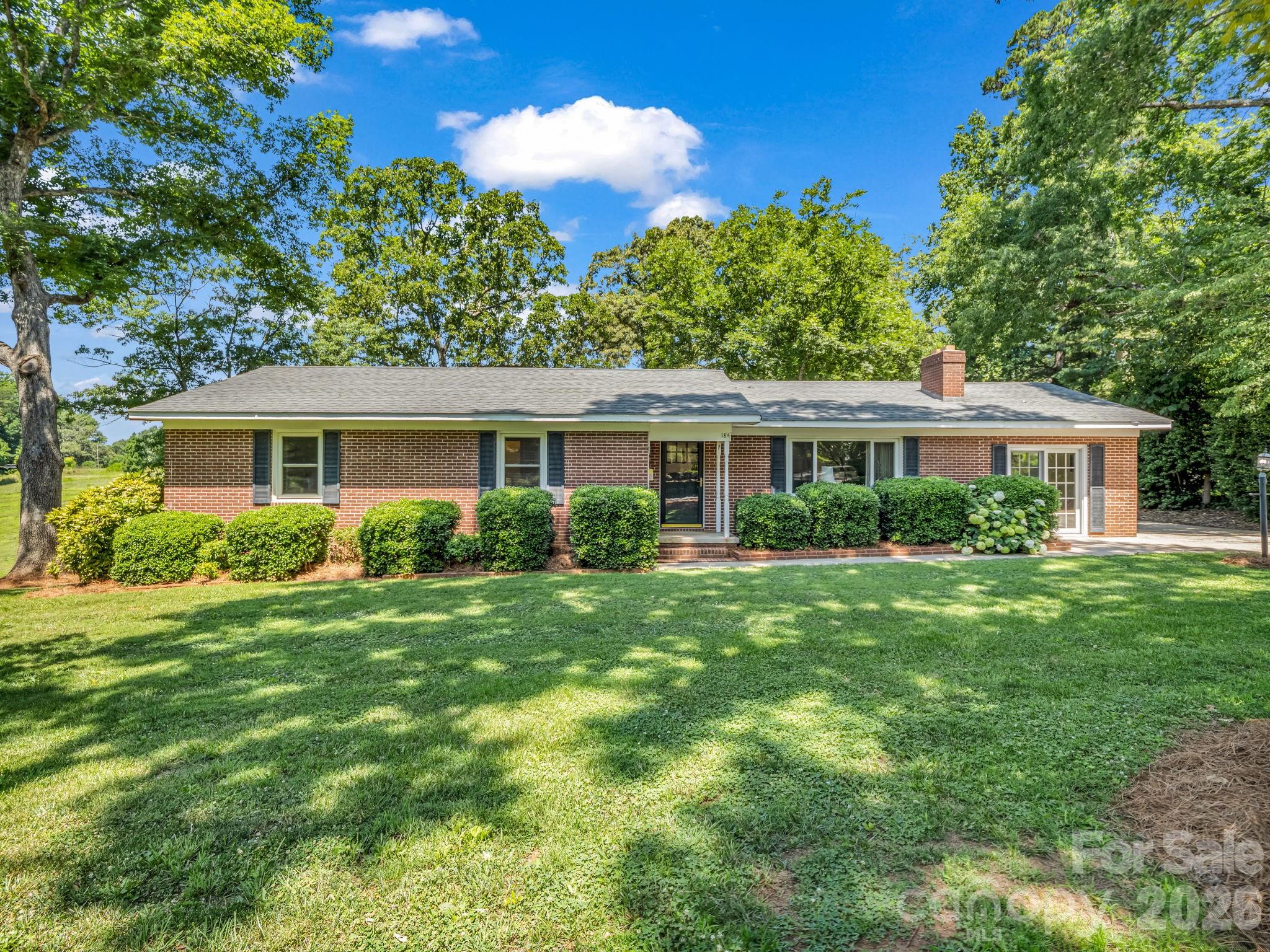 184 Edwards Street Rutherfordton, NC 28139 - Photo 2 of 47