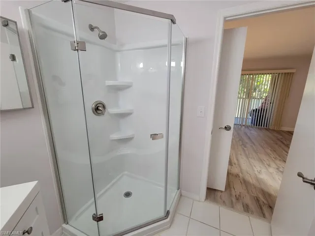 $234,900 | 2618 Kings Lake Boulevard, Unit 2202, Naples, FL 34112