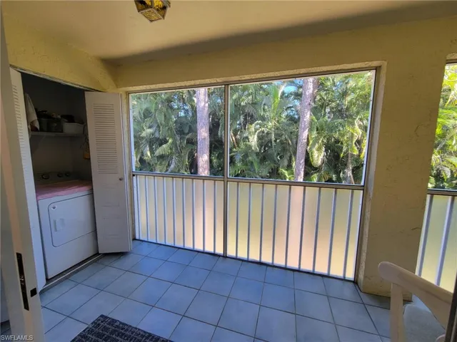 $234,900 | 2618 Kings Lake Boulevard, Unit 2202, Naples, FL 34112